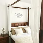 Cocoville Beach House- Makarska