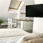 Cocoville Beach House- Makarska
