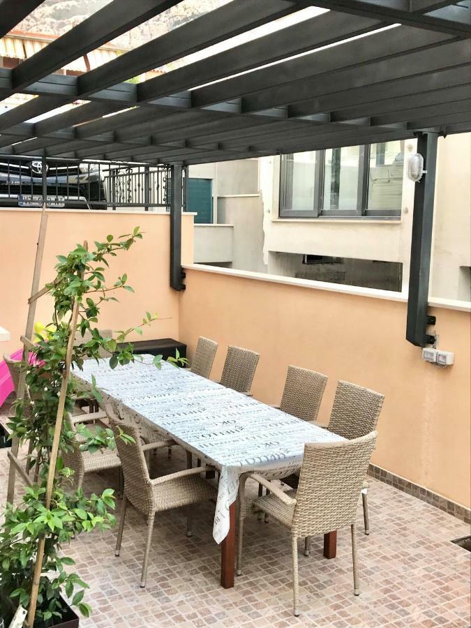 Cocoville Beach House- Makarska