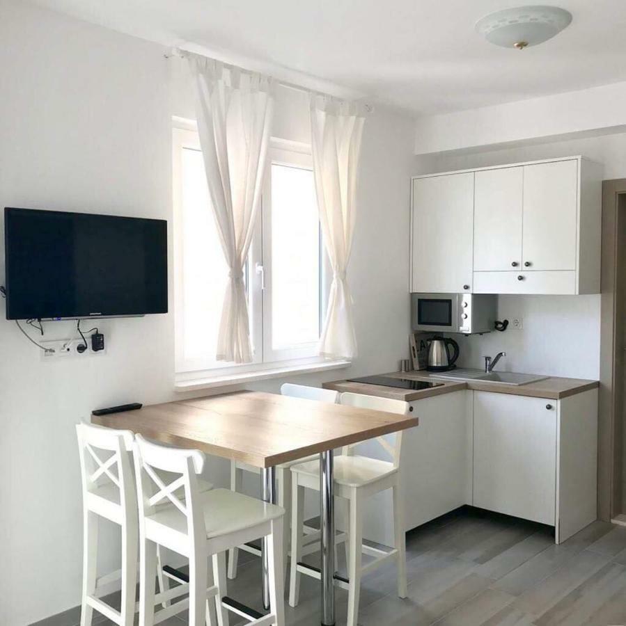 Apartment Cocoville Beach House- Makarska