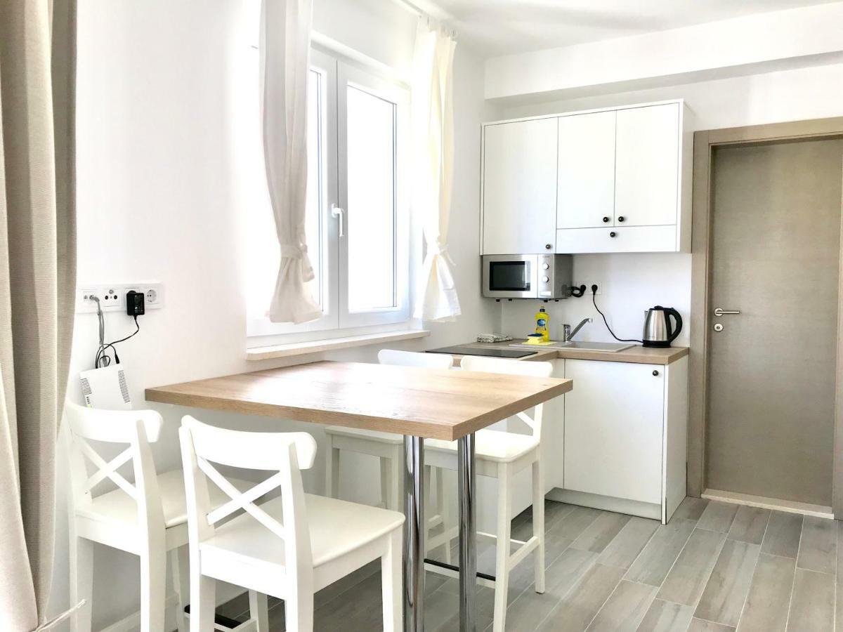 Cocoville Beach House- Apartment